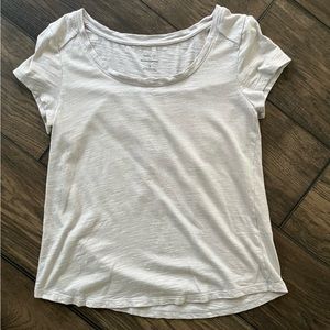 Banana Republic Malibu gray t-shirt